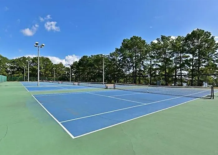 Calypso In East Hill Neighborhood ! Holiday home *